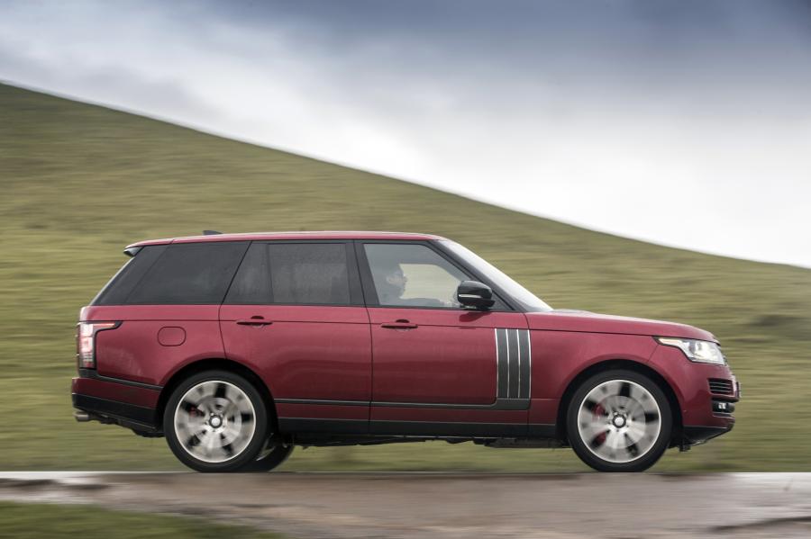  Land Rover Range Rover SVAutobiography Dynamic 2016 года  (UK) (фото 16 из 35)